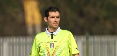 L'arbitro Davide Ghersini di Genova, già incontrato a Siena in questa stagione.