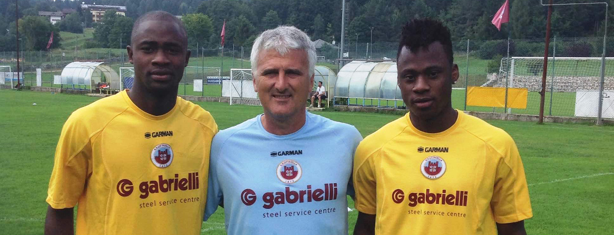 Bobb e Jallow in granata